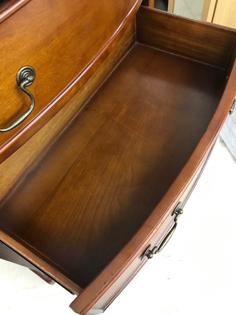 チェスト　ヨーロピアン　アンティーク　コンソール　北欧　クラシック　レトロ