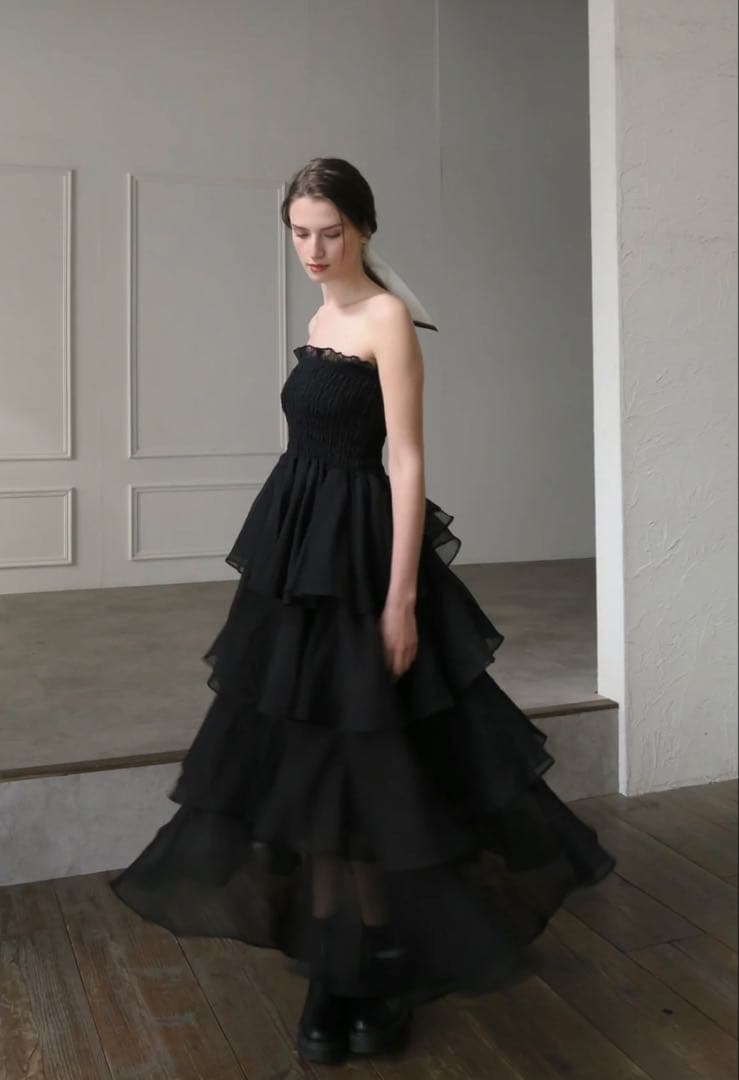スーツ・フォーマル・ドレス maison celon frilly tiered dress / black