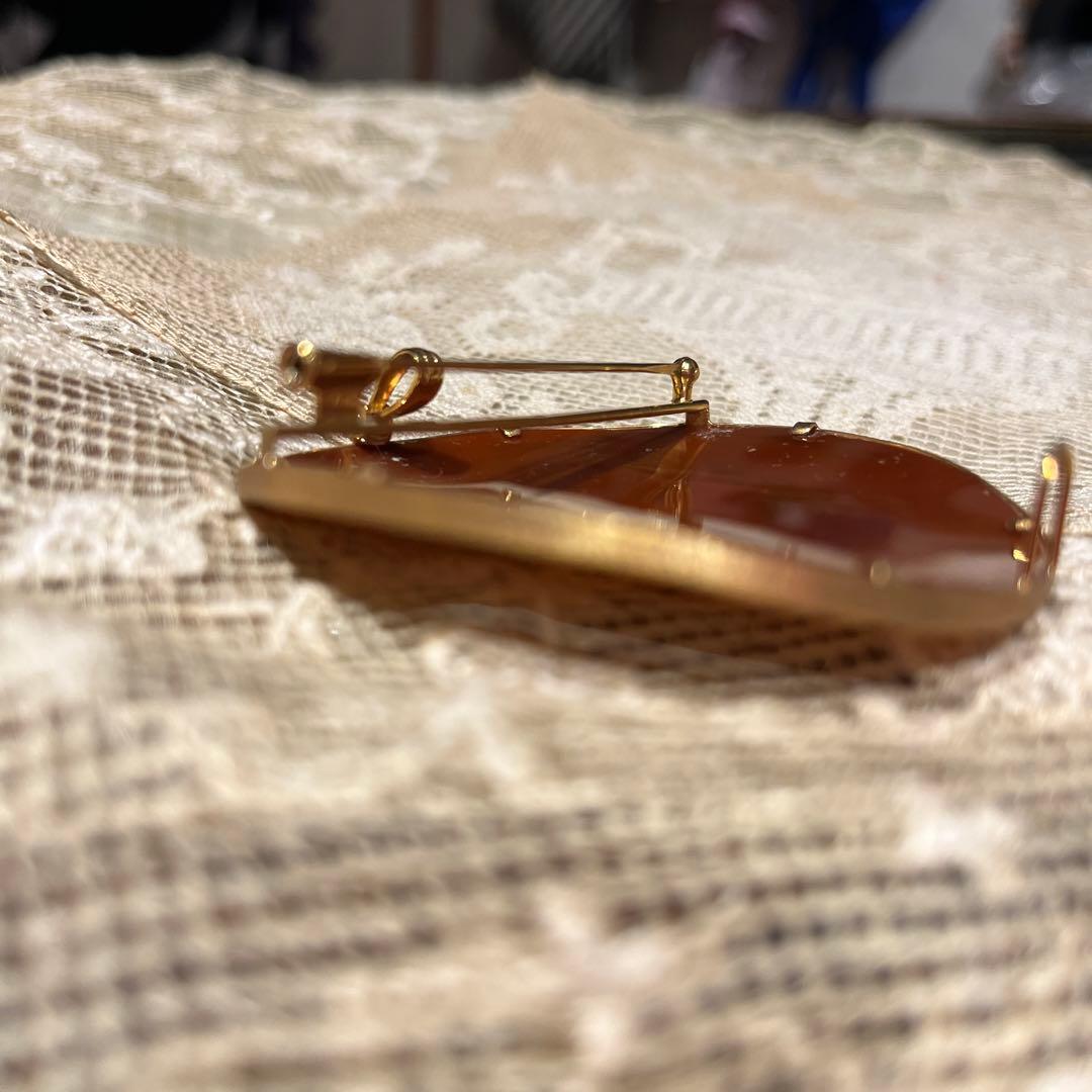 新品未使用イタリアチョコカメオのブローチ