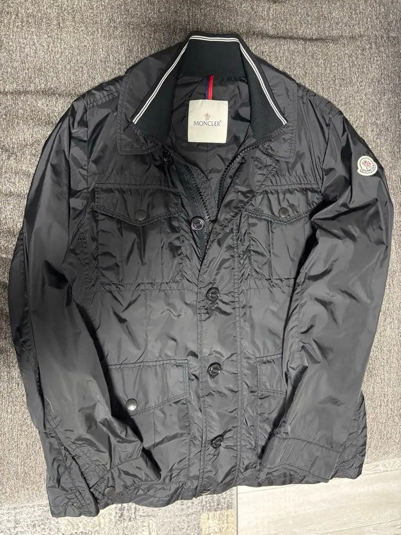 モンクレールナイロンジャケット
