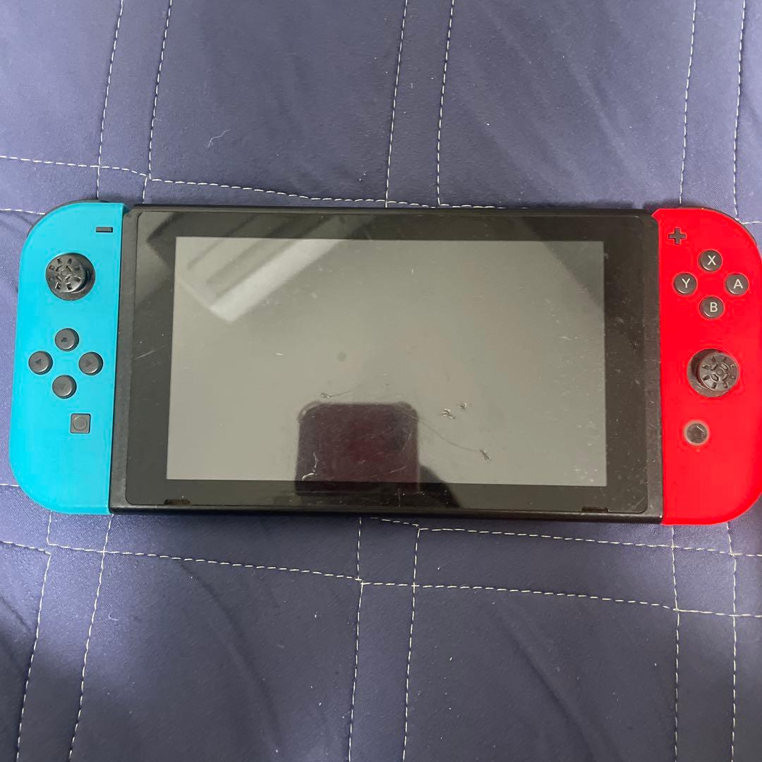 Nintendo Switch 青と赤の本体
