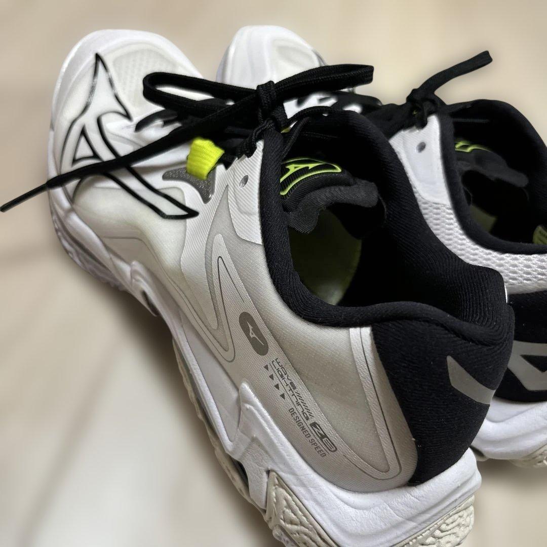 Mizuno バレーシューズ ウェーブライトニング Z8 24cm 中敷き新品‼︎