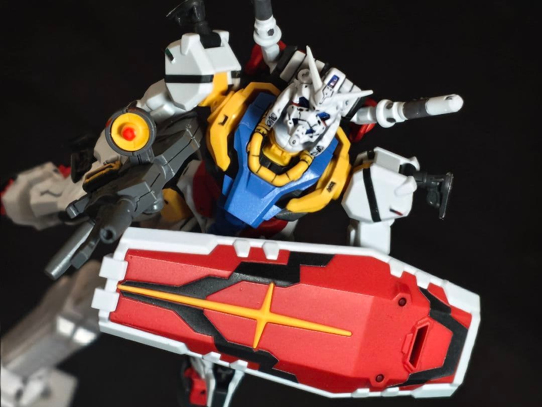 白いガンダム ジークアクス guuuuuux ガンダム シャア HG ガンプラ