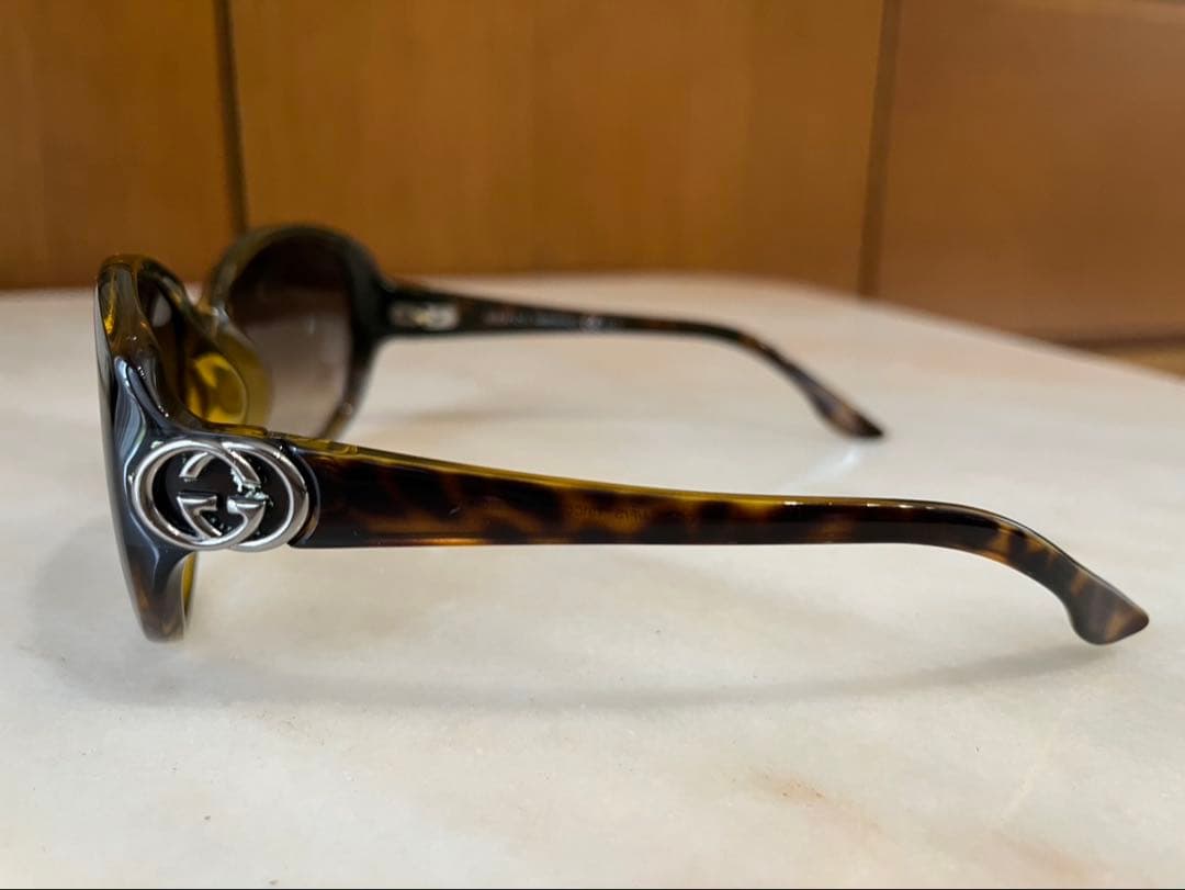 GUCCI べっ甲　ラウンド型　サングラス