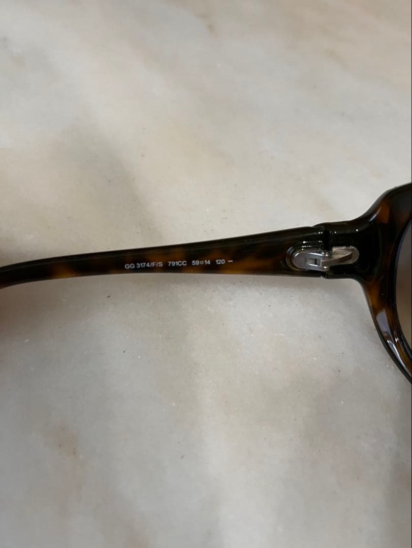 GUCCI べっ甲　ラウンド型　サングラス