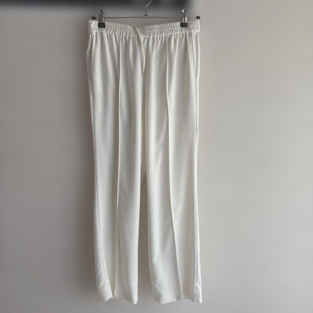 SLOBE IENAホワイト ピンタックセミフレアパンツ