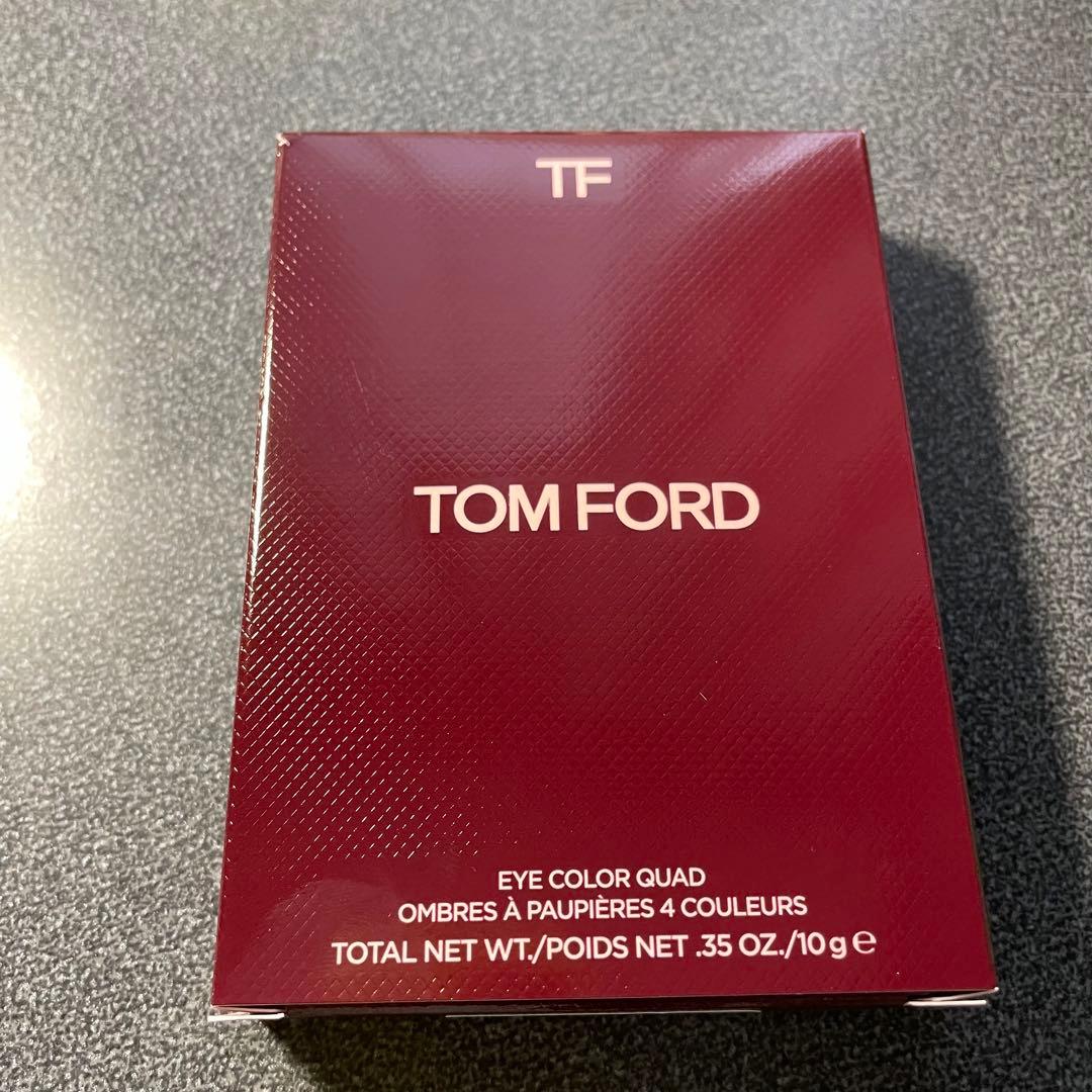 新品　未開封　上質　トムフォード　アイカラークォード　チェリースモーク　限定