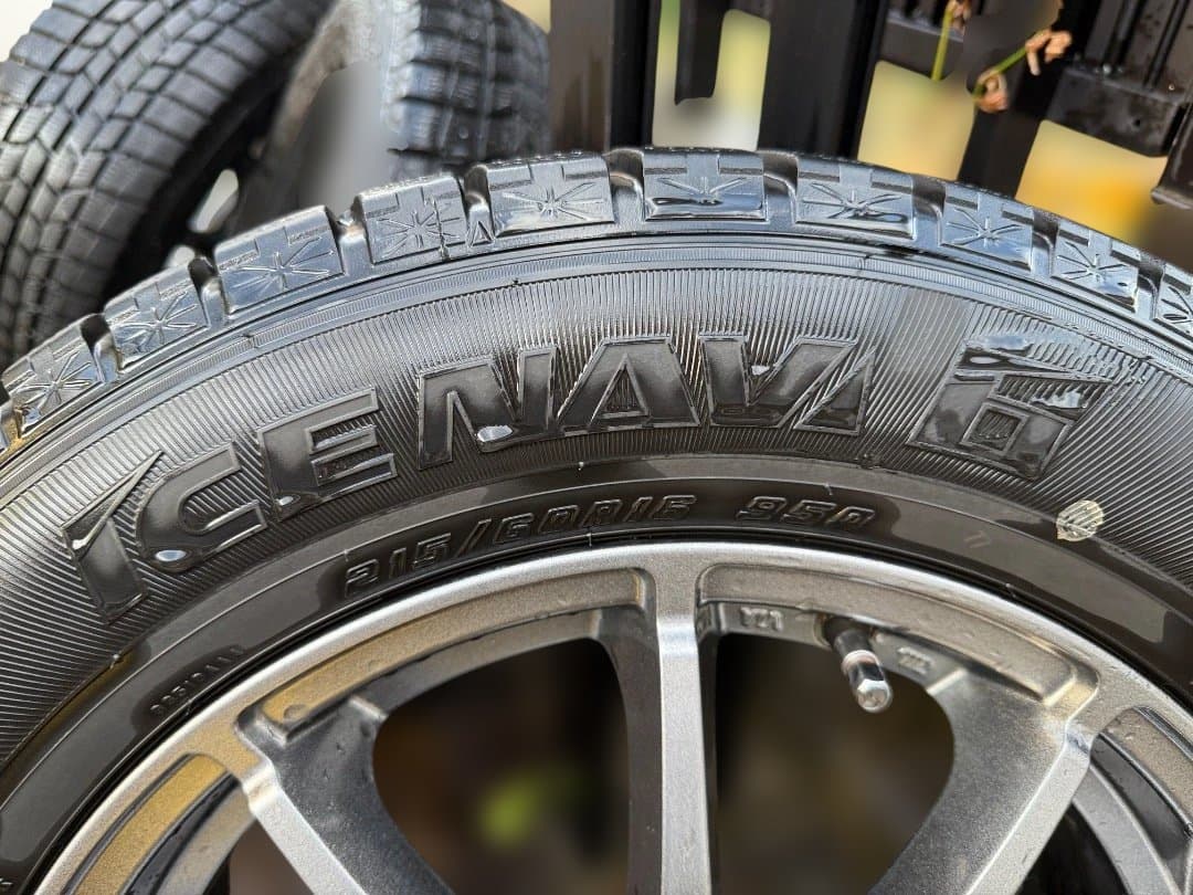 値下げ！215/60R16スタッドレスタイヤホイールセット　ヴェゼル等