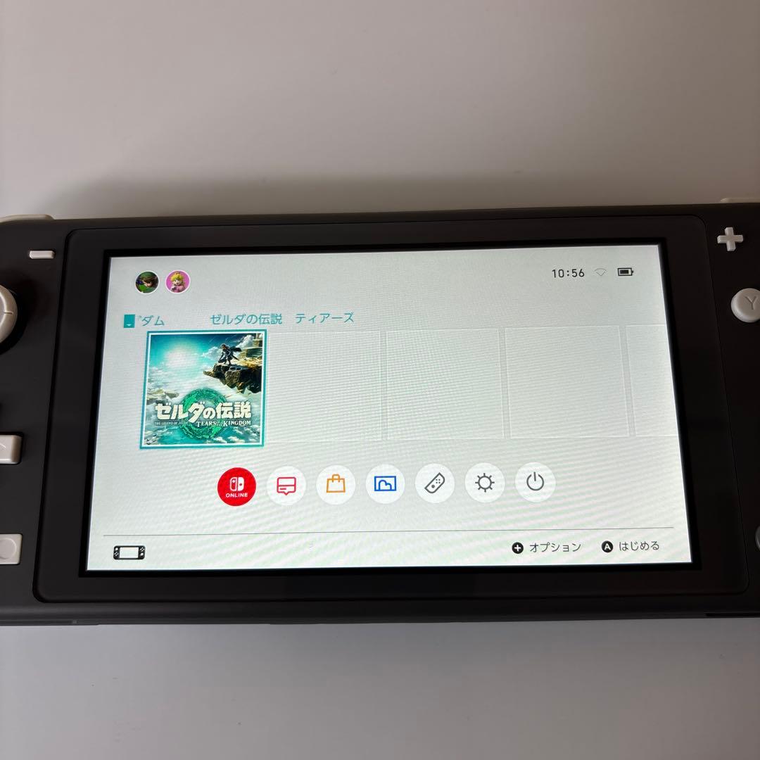 Switch right本体　グレー　充電器、ソフト、本体入れ物付き