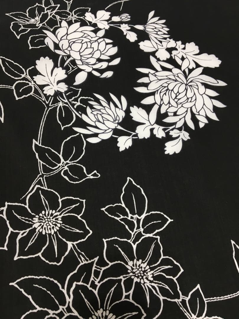小粋【浴衣2点セット】新品❗️牡丹・菊　黒色