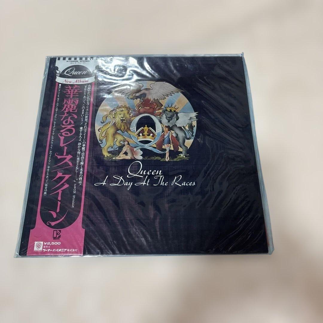 美品　Queen A Day At The Races レコード