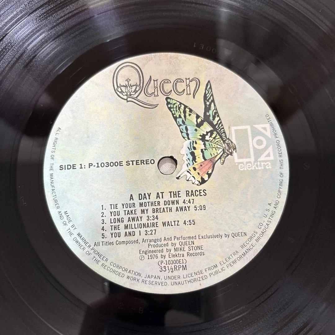 美品　Queen A Day At The Races レコード