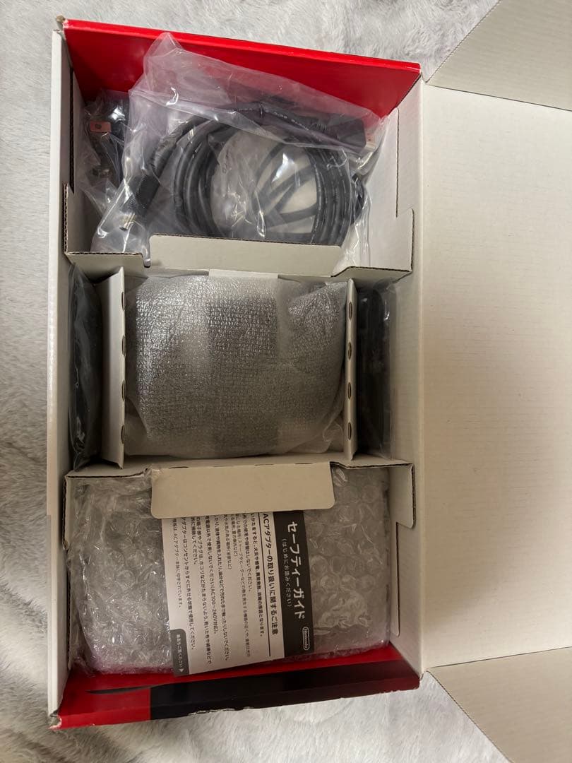 【美品】Nintendo Switch 本体