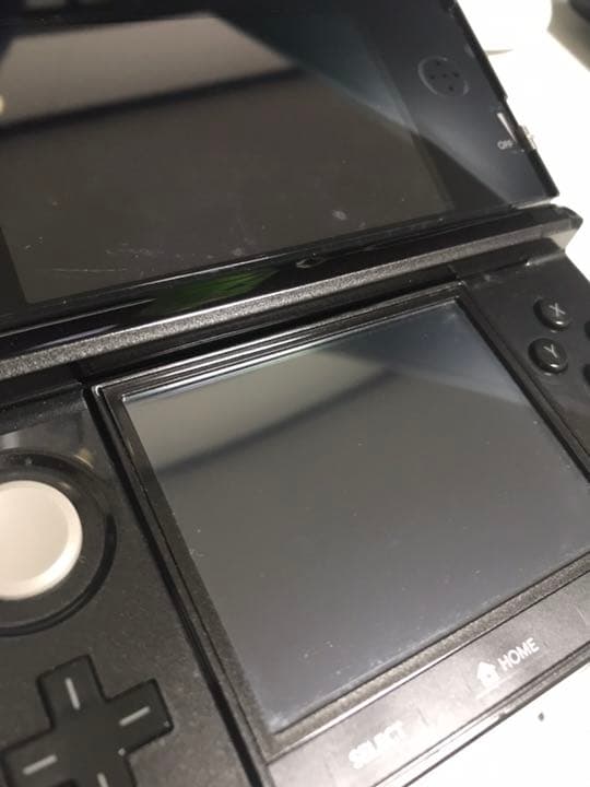 送料無料‼️3DS 本体 +ソフト