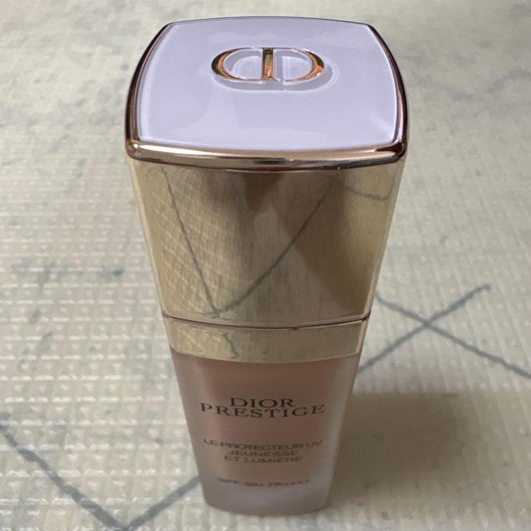 DIORプレステージ ホワイト ル プロテクター UV ルミエールBB01