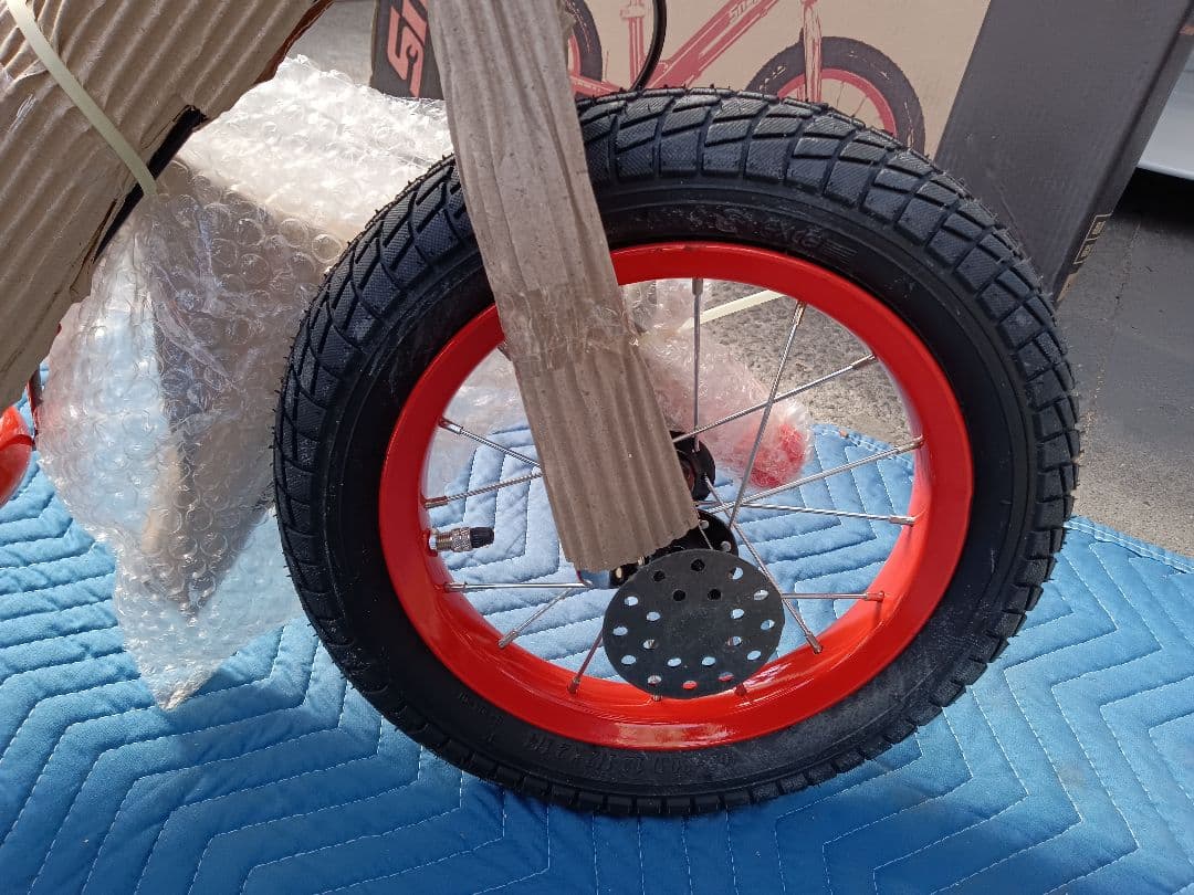 新品未使用！Snap on ファーストバイク かわいいレッド！ 幼児用自転車