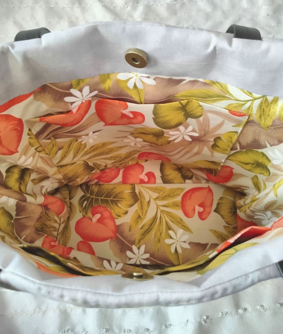 ☆268.ハワイアンキルト・バッグ・ハイビスカス＆ティアレ＆モンステラ