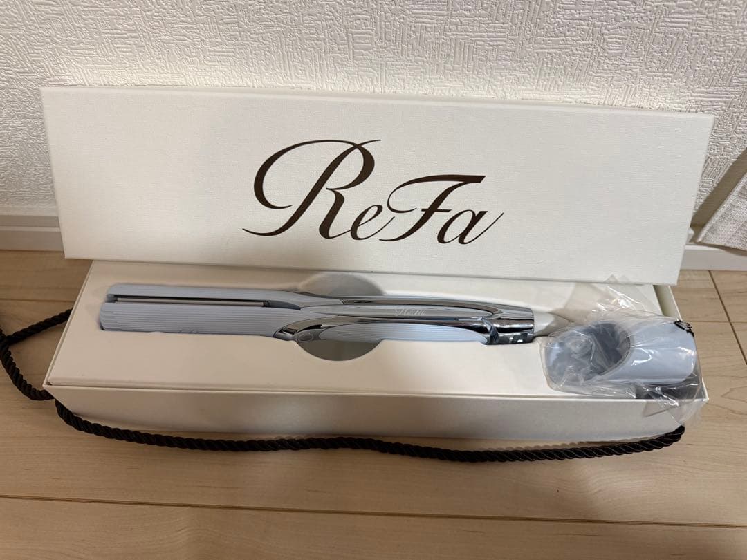 【美品】ReFa RE-AT ストレートヘアアイロン