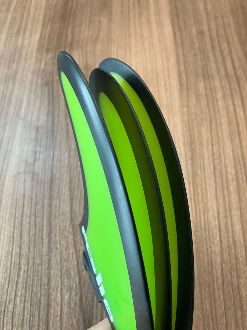 サーフボード用フィン FCS2 ジュリアンウィルソン Mサイズ