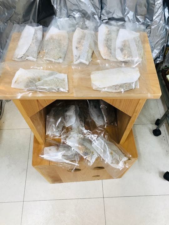 よもぎ蒸しorナチュラルチップハーブ蒸し色々とケープは前にファスナーで調整‼️