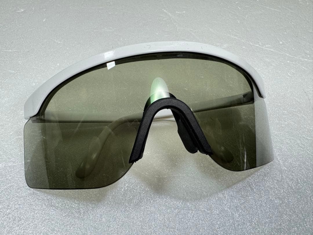 オークリー レーザーブレード　RAZOR BLADES サングラス