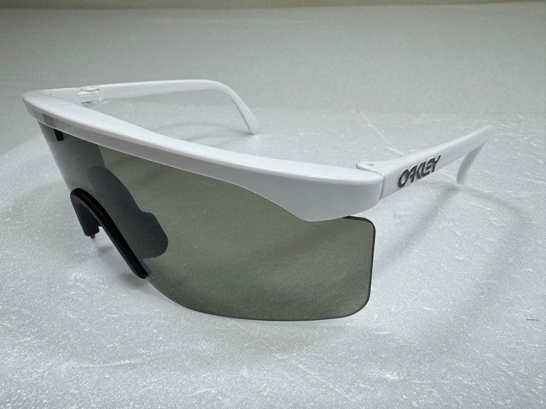 オークリー レーザーブレード　RAZOR BLADES サングラス
