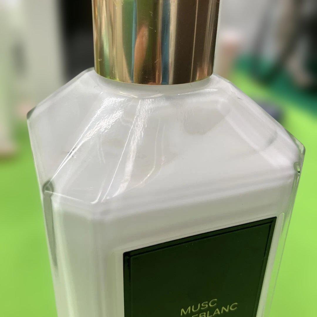 ほぼ未使用‼️【ゲラン】ムスクウートルブラン　ハンド&ボディローション　300ml