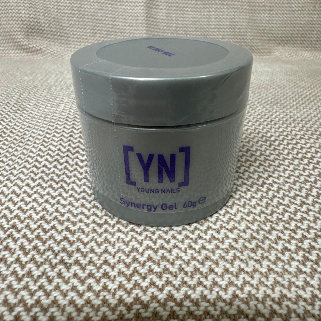 シナジージェル　ヤングネイルズ　gloss 60g