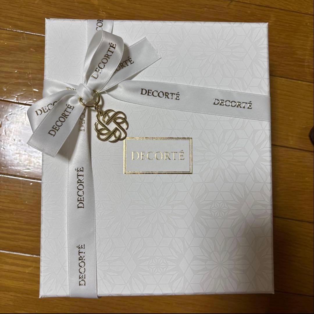 デパコス プチプラ コスメ 化粧品 まとめ売りDECORTEギフトボックス付