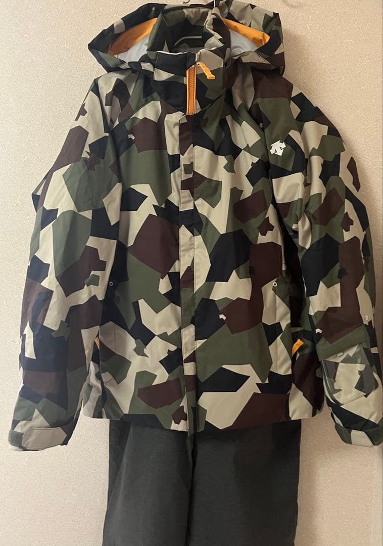 DESCENTE デサント★スキーウェア 160cm 迷彩 カモフラ 防寒