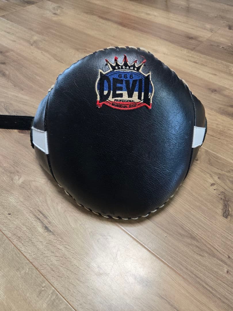 ベリープロテクター　本革　DEVIL 黒