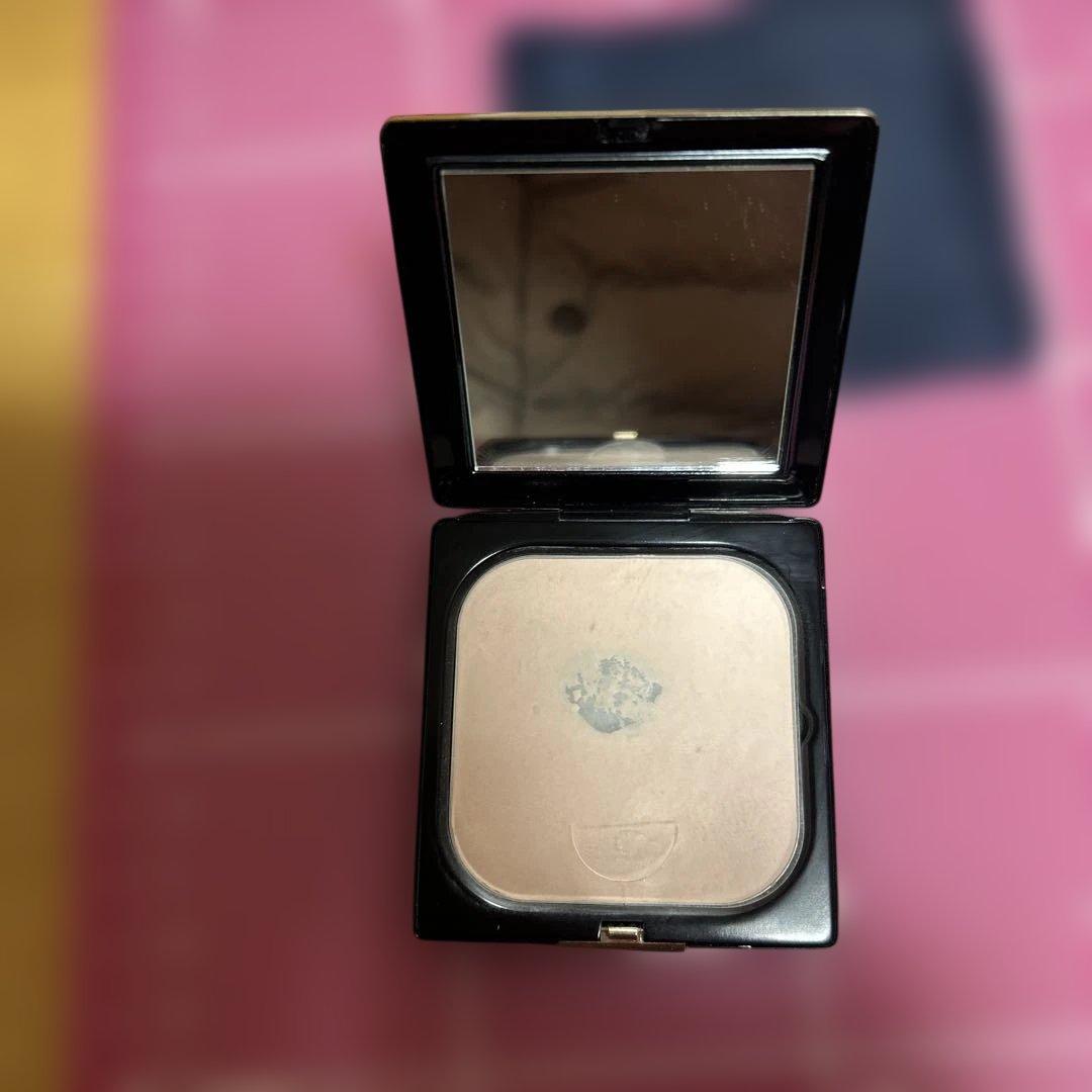 クレドポーボーテ プードルコンパクトエサンシエルｎ エレガントスリム 使用品