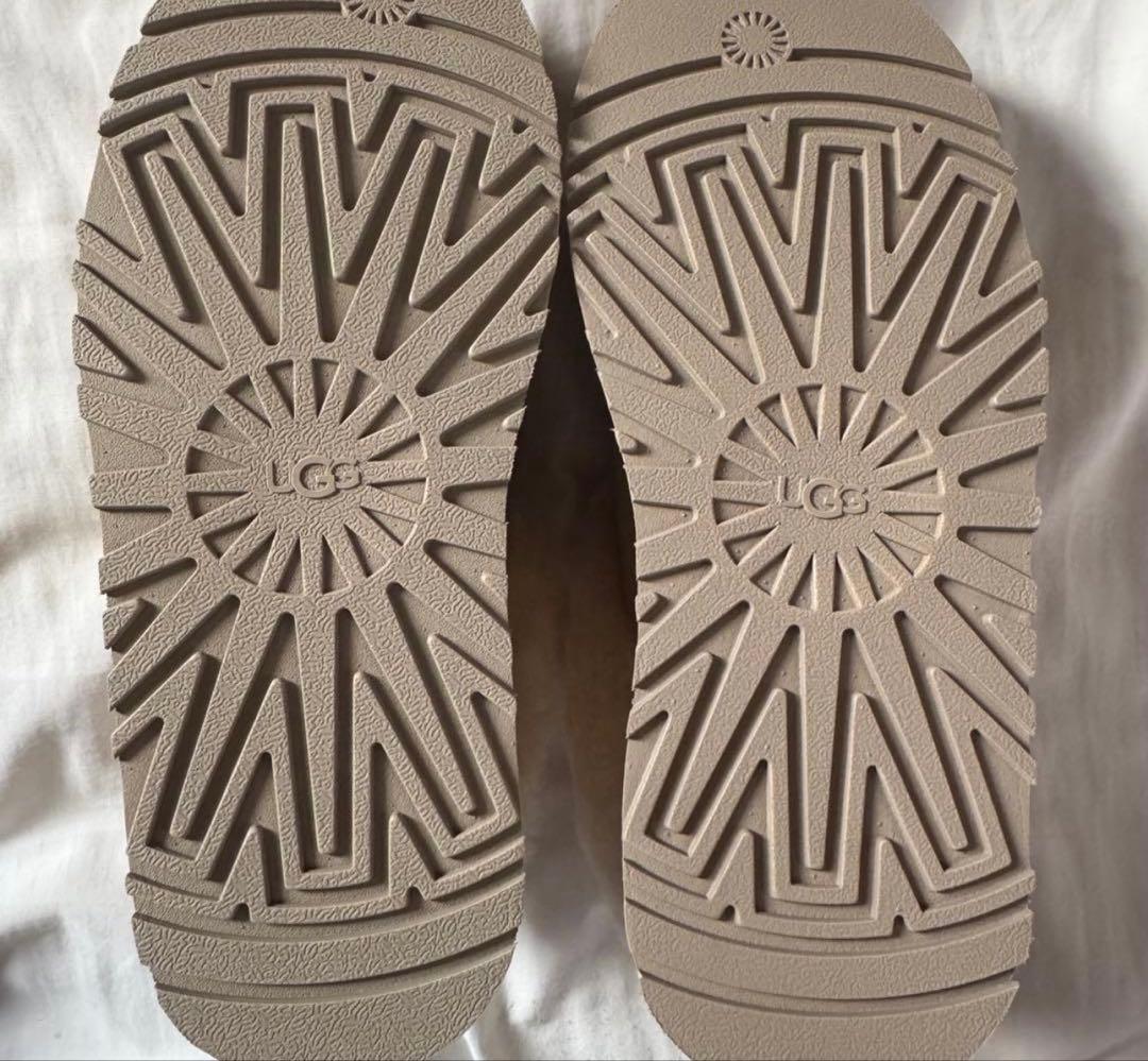 新品✨UGG Tazzelle タゼル　Mustard Seed 23センチ