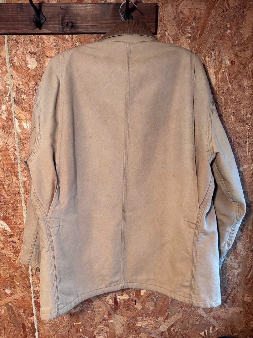 Carhartt 〈カーハート デトロイトジャケット〉