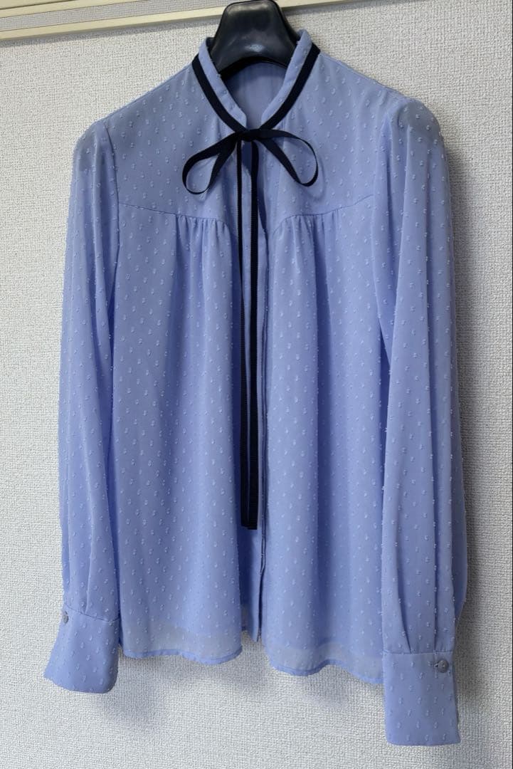 ピンキーアンドダイアン◆カットジャカードリボンブラウス ブルー 38