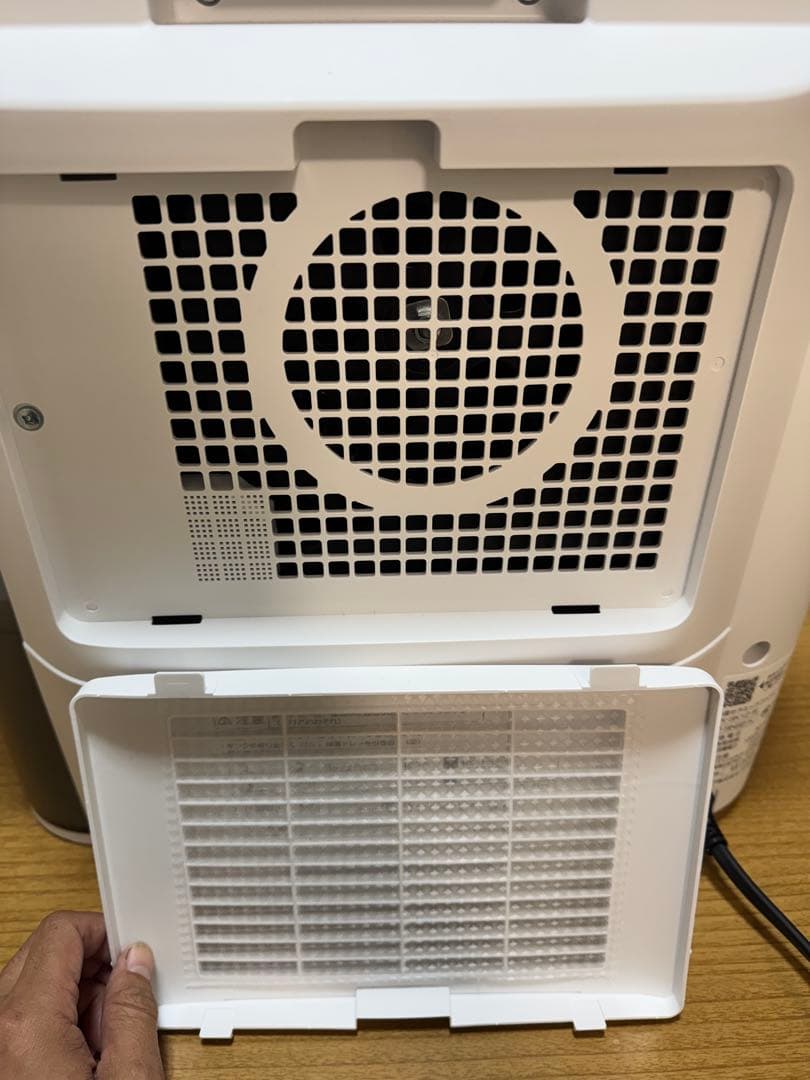 SHARP 加湿セラミックファンヒーター HX-SK12