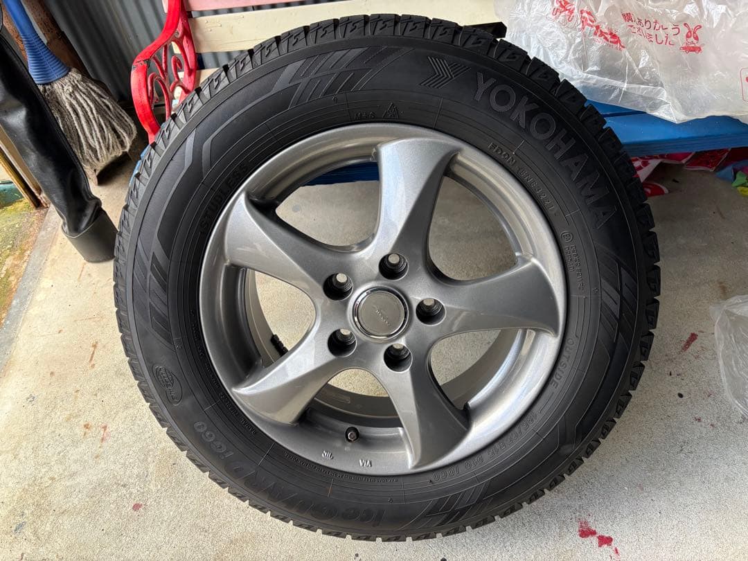 Yokohama 195/65R15 タイヤセット