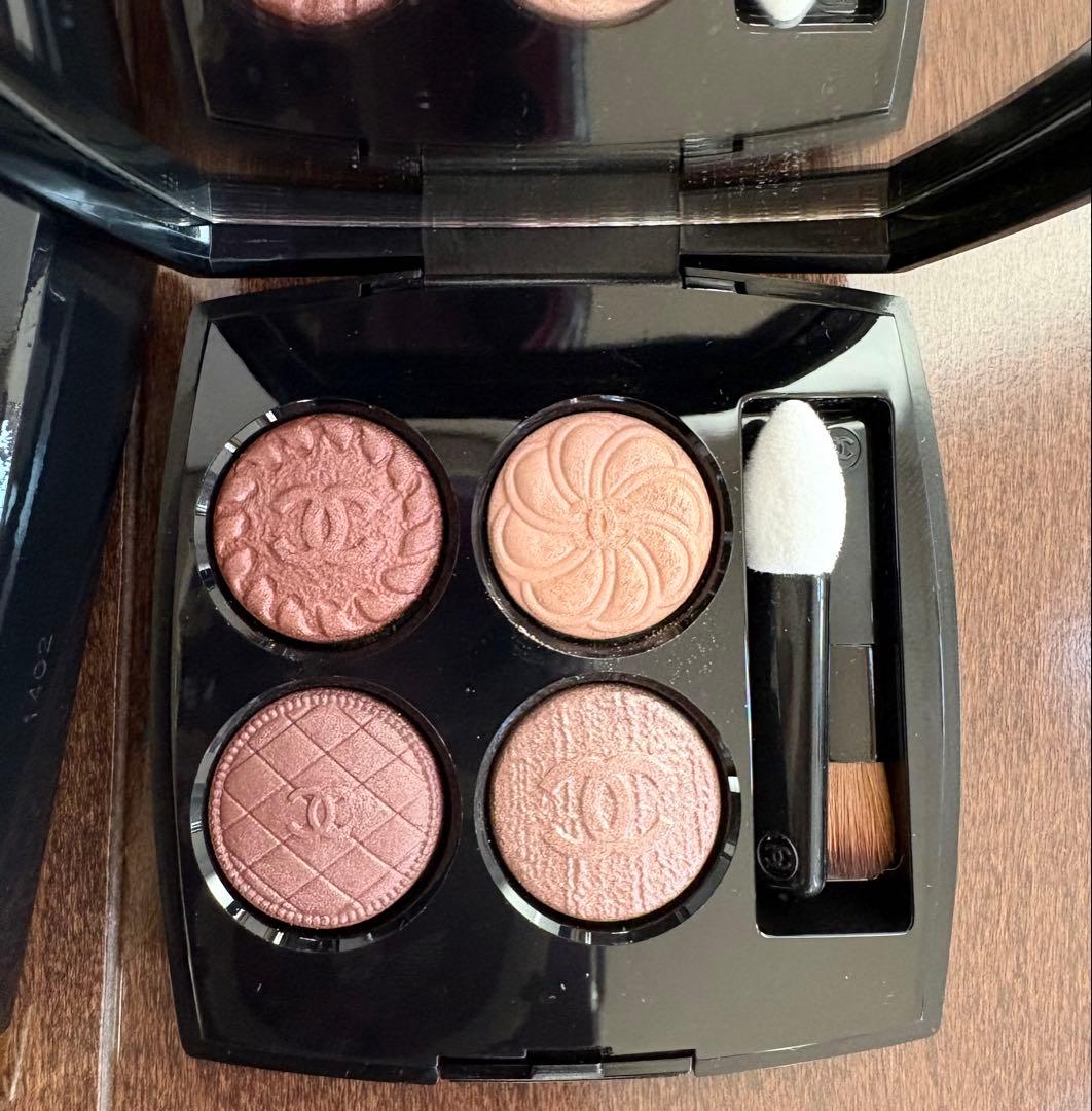 シャネル　アイシャドウ　219 ブトンクチュール　新品