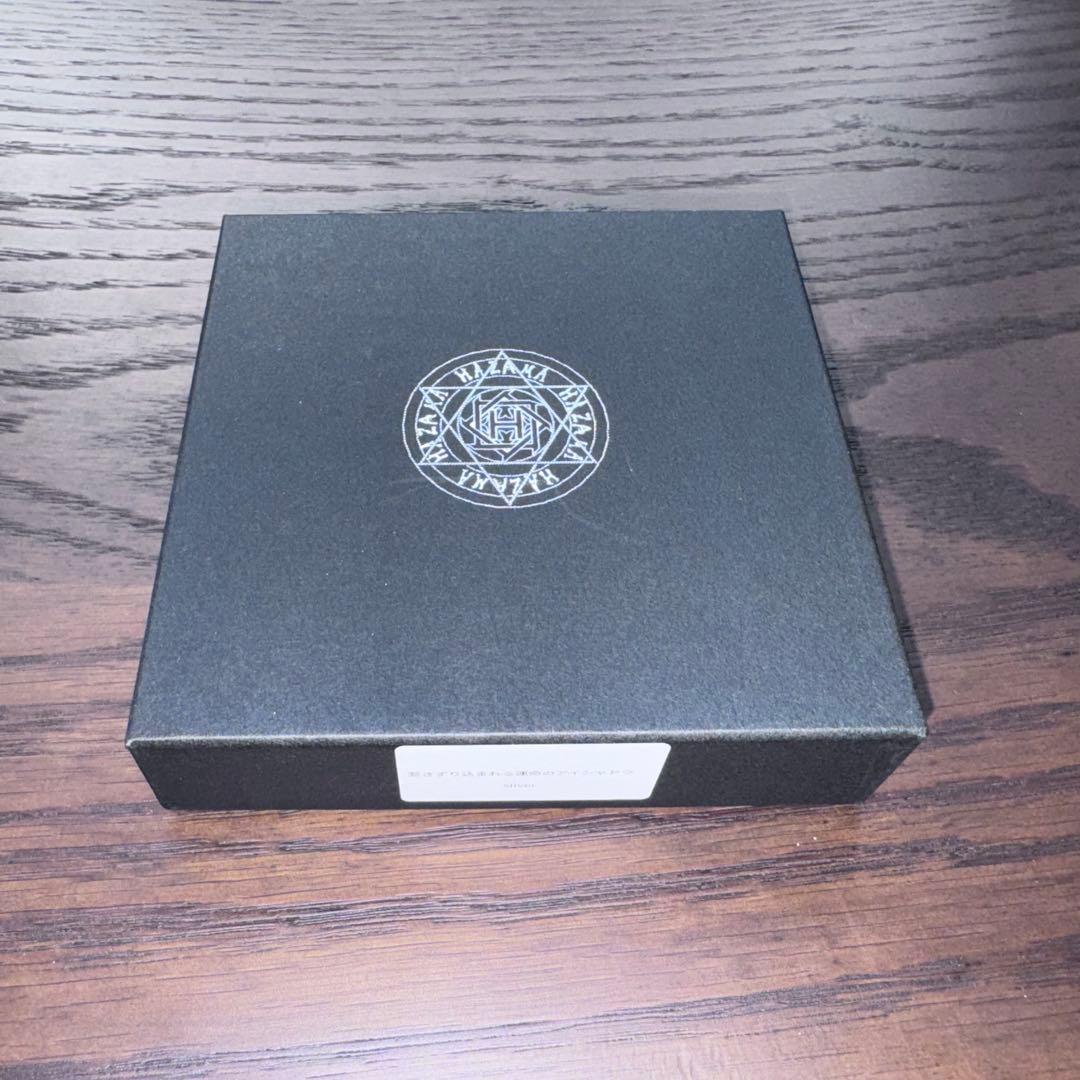 hazama 惹きづり込まれる運命のアイシャドウ Silver