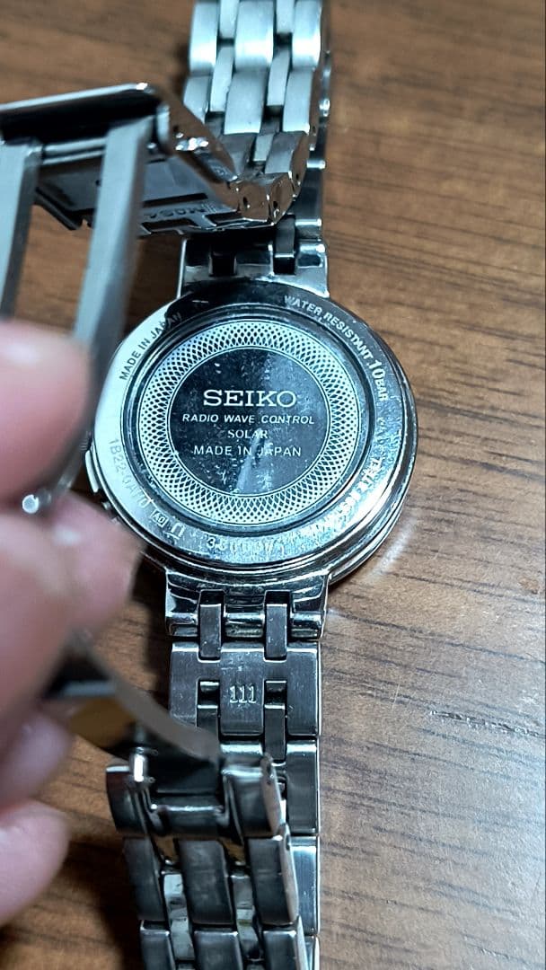 SEIKO EXCELINE シルバー 電波時計