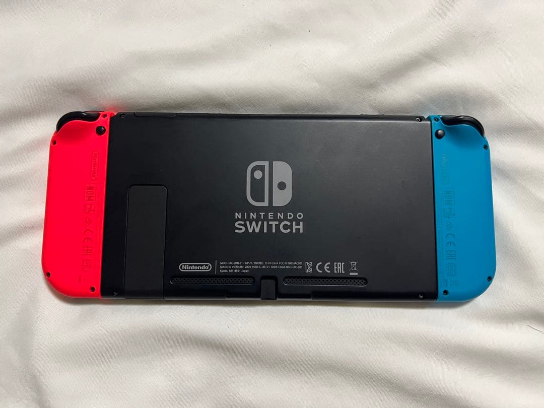 【初期化済み】Nintendo Switch ジョイコン1set +ケース付き
