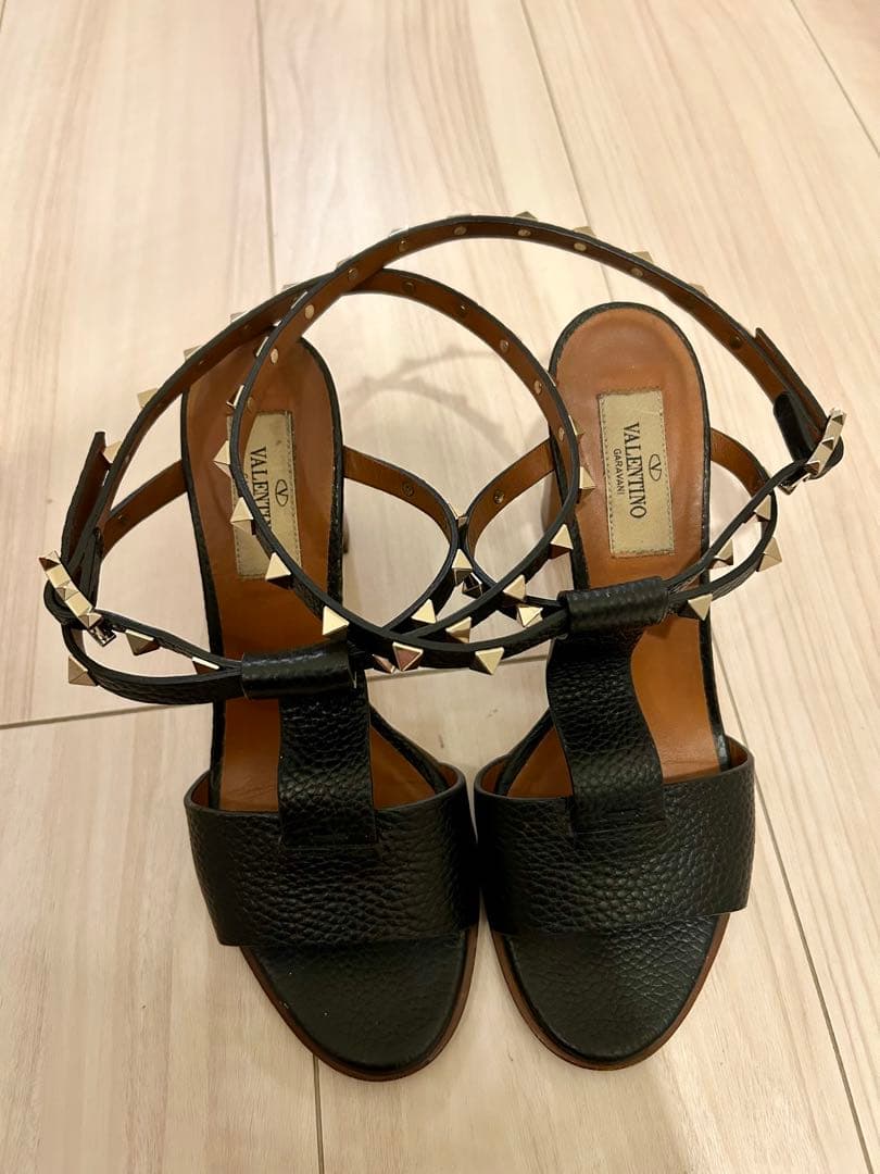 VALENTINO ヴァレンティノ　ロックスタッズサンダル　36