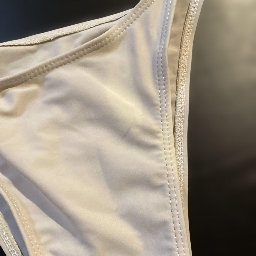 t*é様 捨てたと思っていた白ビキニ