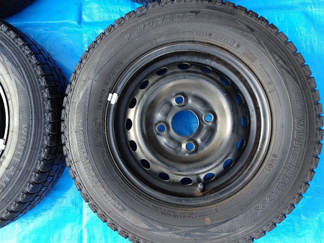 145R12・LT【2/2】軽トラ用スタッドレス・鉄ホイール付、２本分割