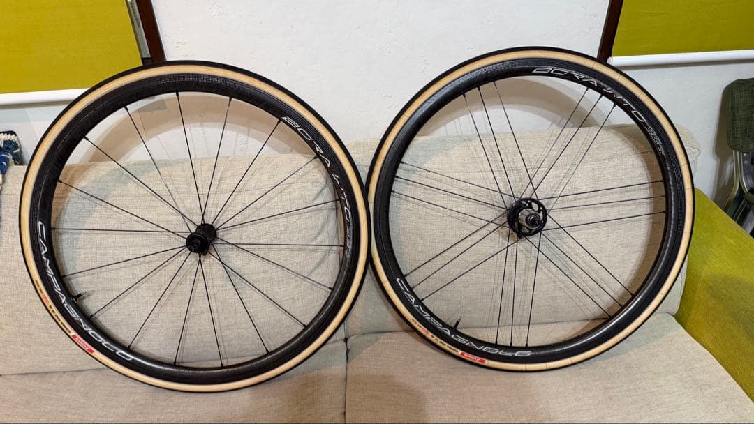 ボーラWTO３３　リムブレーキ カーボンホイール 700C