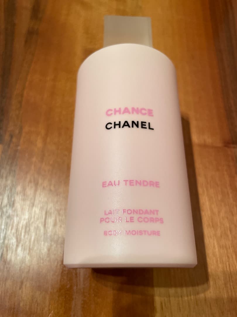 CHANEL CHANCE Eau Tendre ボディローション 200ml