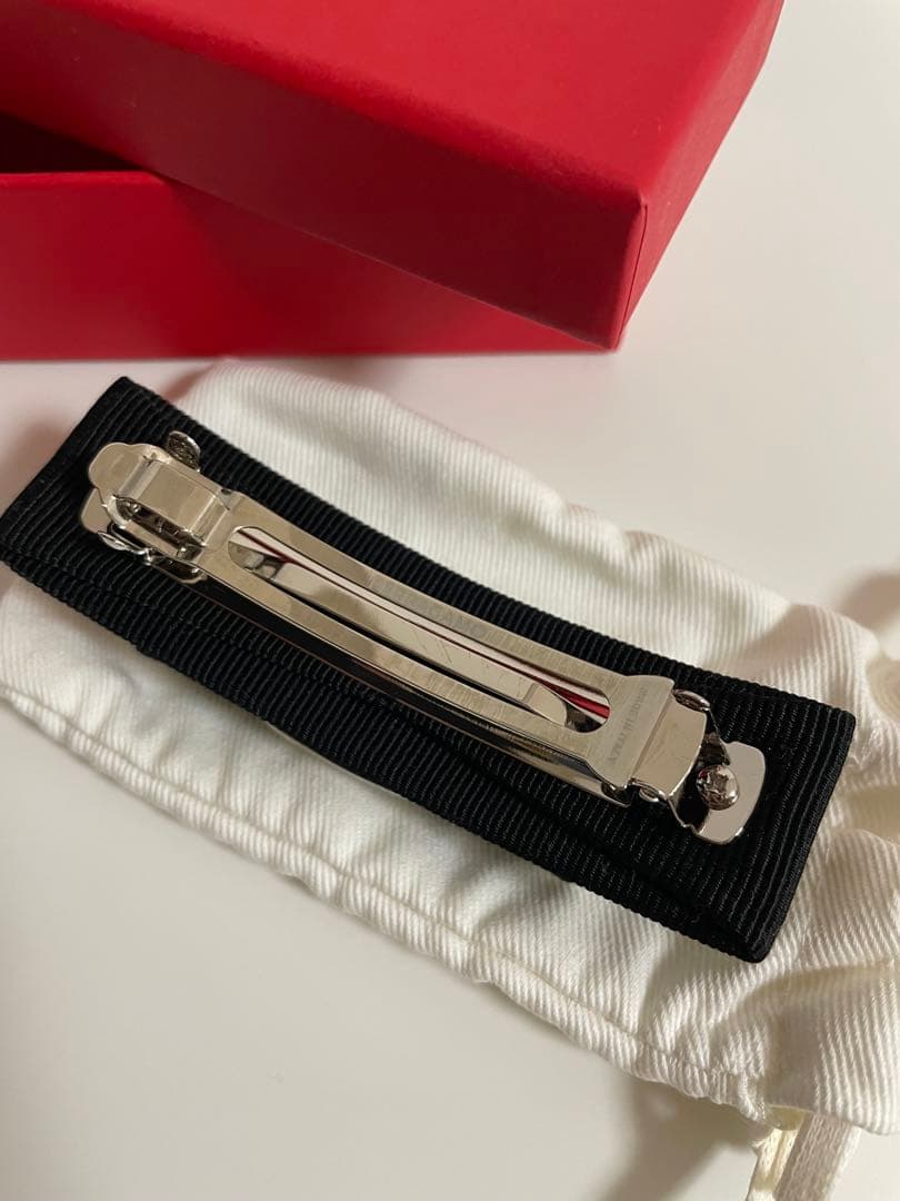 未使用　FERRAGAMO クリスタルリボンバレッタ