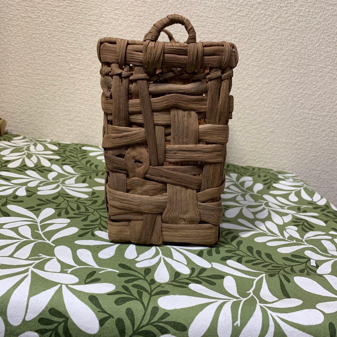 岩手県産山葡萄　カゴ