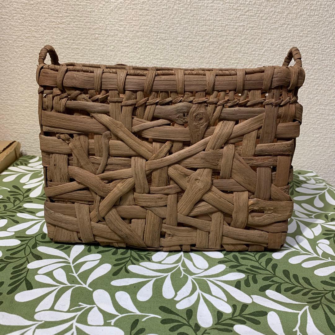 岩手県産山葡萄　カゴ