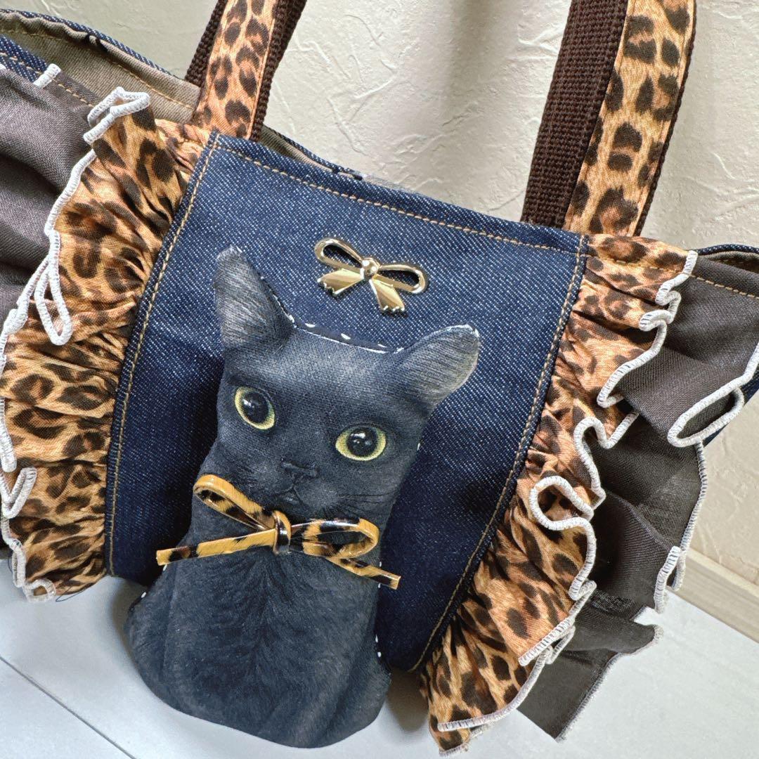 ゆ*ら様 コヤンイサムチョン♡ふっくら黒猫♡豹柄ダブルフリルのデニムトートバッグ